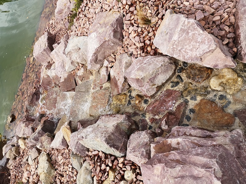 rocaille rouge cascade